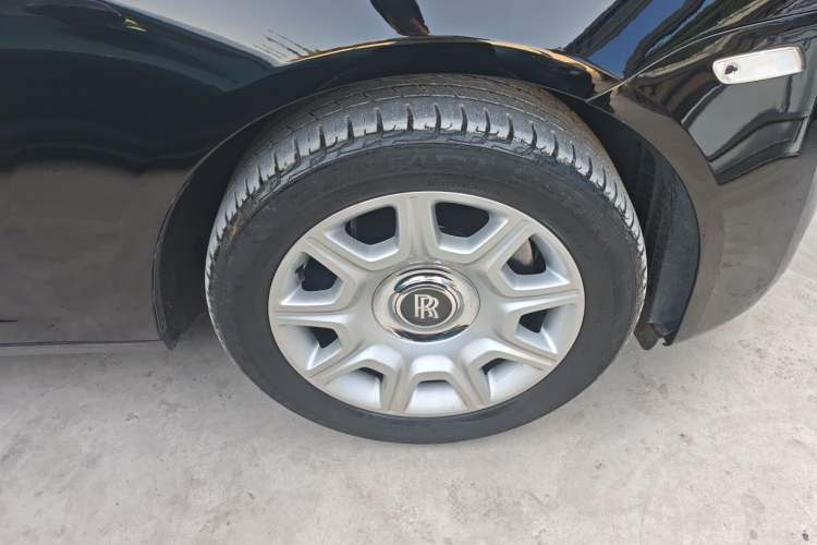 Used Rolls-Royce Ghost 2014 6.6T Extended Version Right Front Wheel Hub