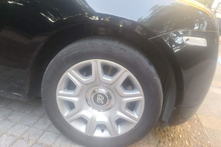 Used Rolls-Royce Ghost 2014 6.6T Extended Version Right Front Wheel Hub