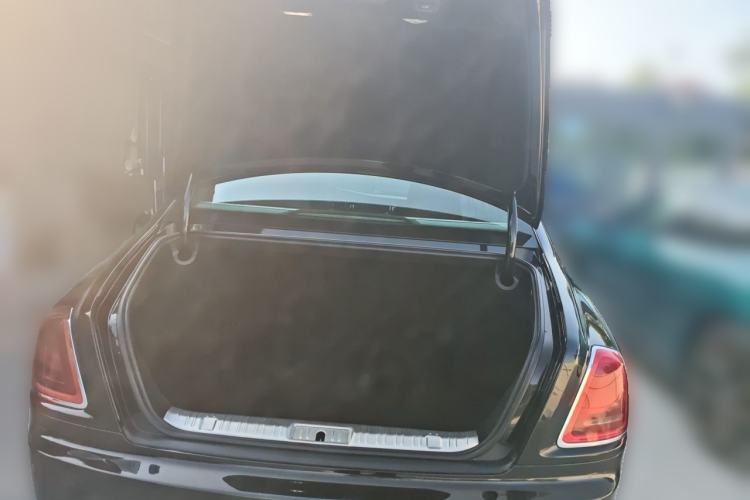 Used Rolls-Royce Ghost 2014 6.6T Extended Version Trunk