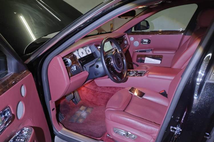 Used Rolls-Royce Ghost 2015 Series II Extended Version Driver Seat