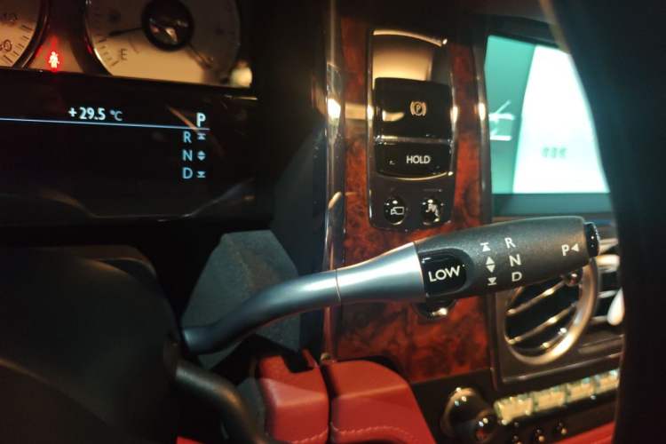 Used Rolls-Royce Ghost 2016 6.6T Eternal Love Collector's Edition Gear Lever