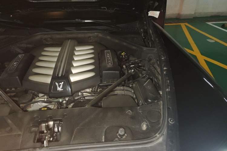 Used Rolls-Royce Ghost 2018 6.6T Standard Wheelbase Version Engine Bay Left