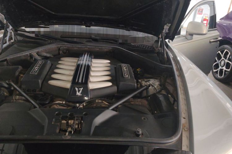 Used Rolls-Royce Ghost 2018 6.6T Long Wheelbase Version Engine Bay Left