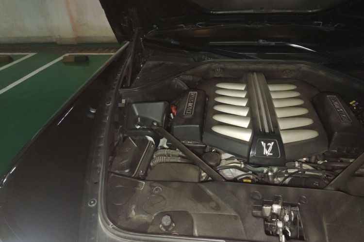 Used Rolls-Royce Ghost 2018 6.6T Standard Wheelbase Version Engine Bay Right