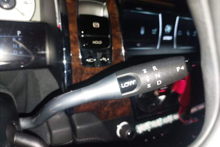 Used Rolls-Royce Ghost  Gear Lever
