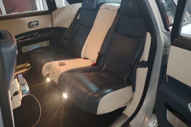 Used Rolls-Royce Ghost 2018 6.6T Long Wheelbase Version Left Rear Seat