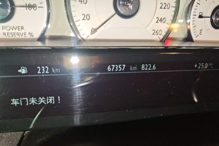 Used Rolls-Royce Ghost 2018 6.6T Standard Wheelbase Version Odometer Close Up