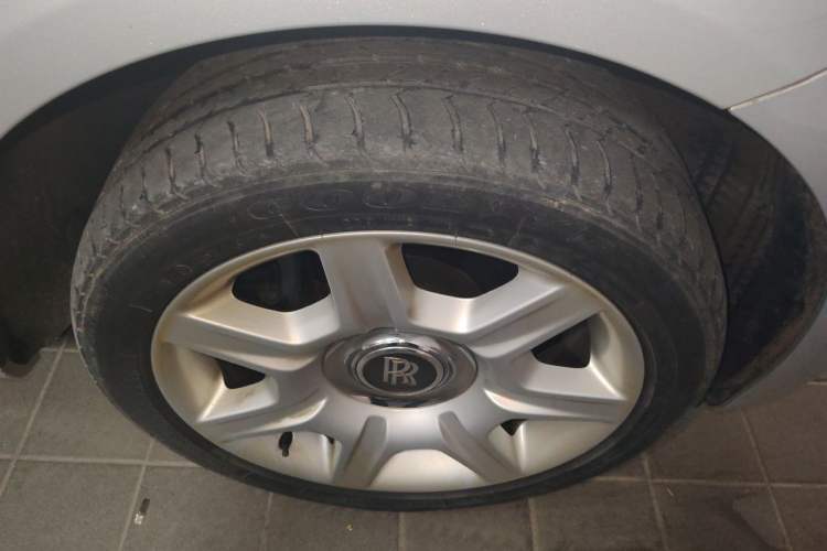 Used Rolls-Royce Ghost 2018 6.6T Long Wheelbase Version Right Front Wheel Hub