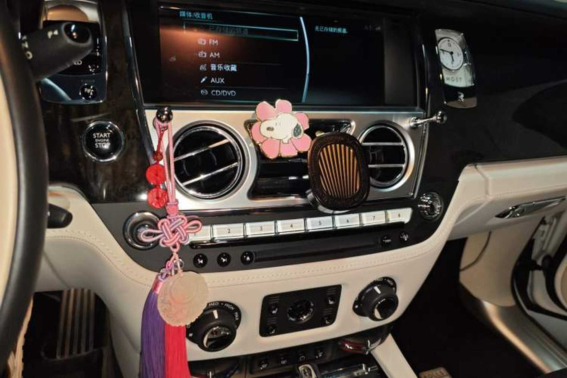 Used Rolls-Royce Ghost 2018 6.6T Long Wheelbase Version Audio And AC Panel