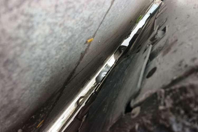 Used Rolls-Royce Phantom  Chassis Front Right