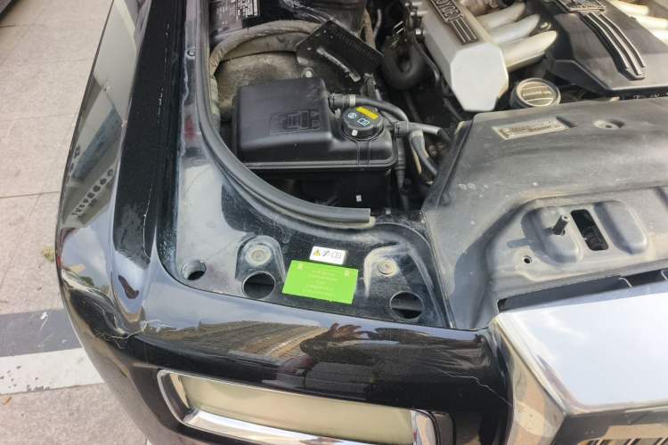 Used Rolls-Royce Phantom  Engine Bay Right