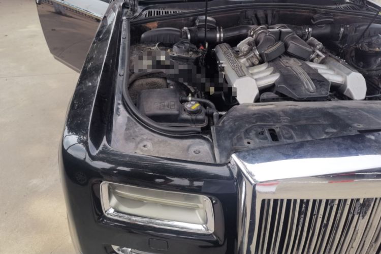 Used Rolls-Royce Phantom 2007 6.7L Two-Door Coupe 101EX Engine Bay Right