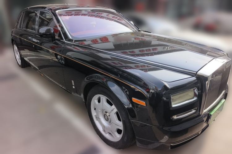 Used Rolls-Royce Phantom  Front Right 45 Deg