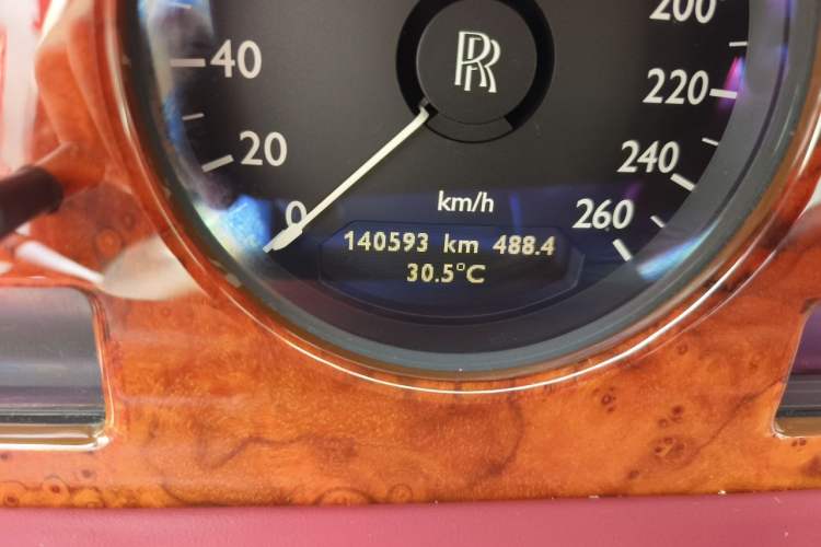 Used Rolls-Royce Phantom  Odometer Close Up