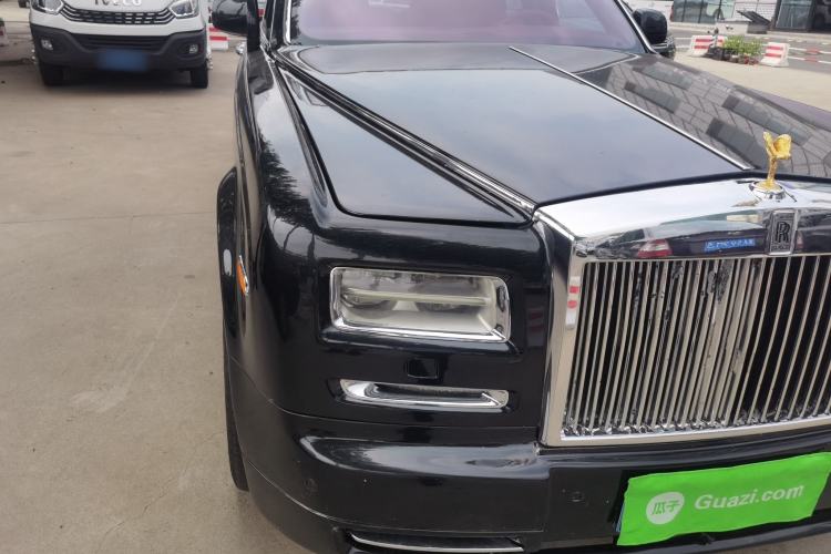 Used Rolls-Royce Phantom 2007 6.7L Two-Door Coupe 101EX Right Front Headlight