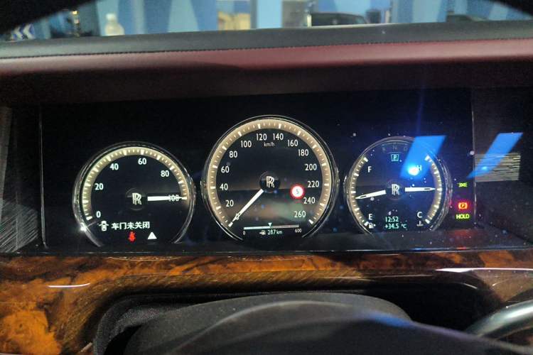 Used Rolls-Royce Phantom 2018 6.7T Long Wheelbase Version Instrument Cluster