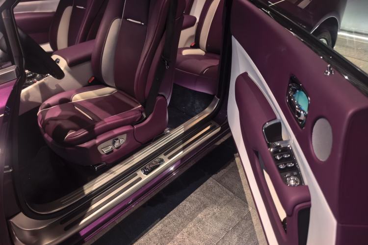 Used Rolls-Royce Wraith 2018 6.6T Standard Edition Driver Seat