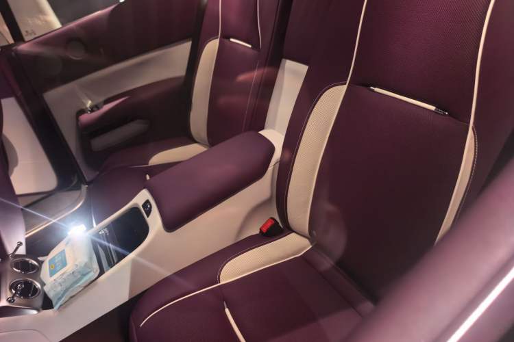 Used Rolls-Royce Wraith 2018 6.6T Standard Edition Left Rear Seat