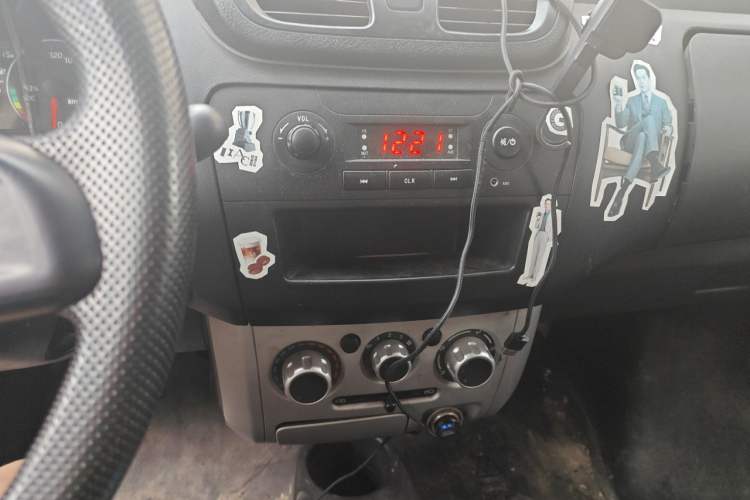 Used Ruichi EC31 2022 Standard Edition Van 38.64 kWh Audio And AC Panel