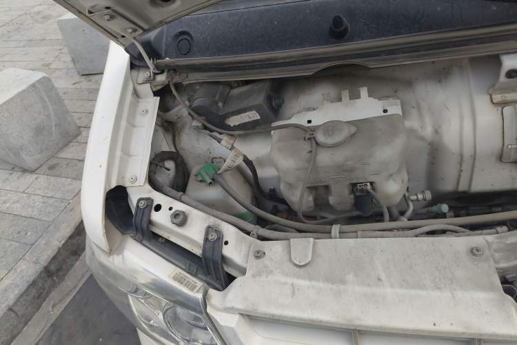 Used Ruichi EC31 2023 Standard Edition PVC 38.64 kWh Engine Bay Right