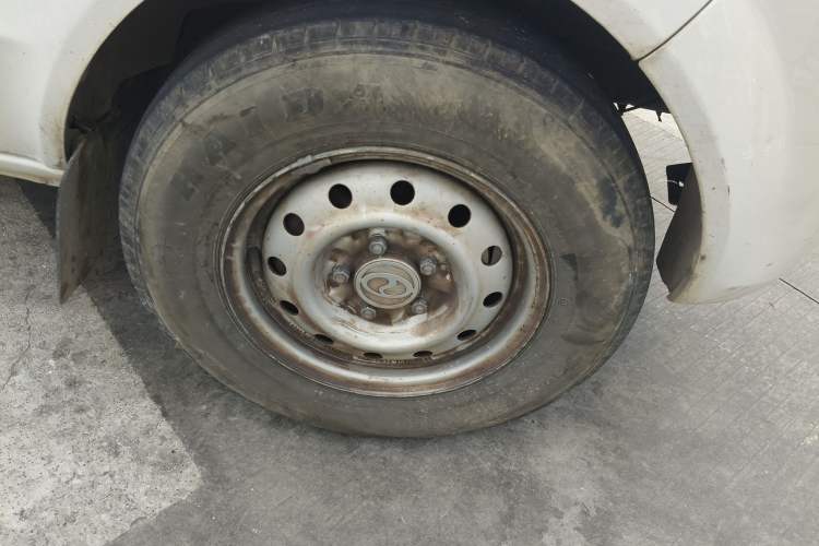 Used Ruichi EC31 2023 Standard Edition PVC 38.64 kWh Right Front Wheel Hub