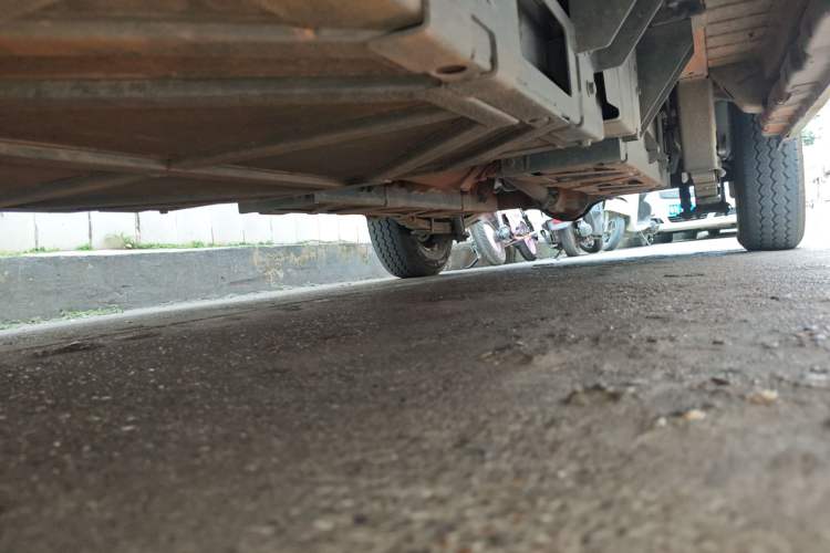 Used Ruichi EC35 2017 Standard Model Chassis Front Left