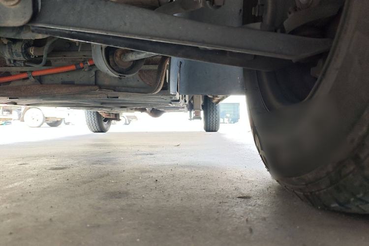 Used Ruichi EC35 2017 Standard Model Chassis Front Left