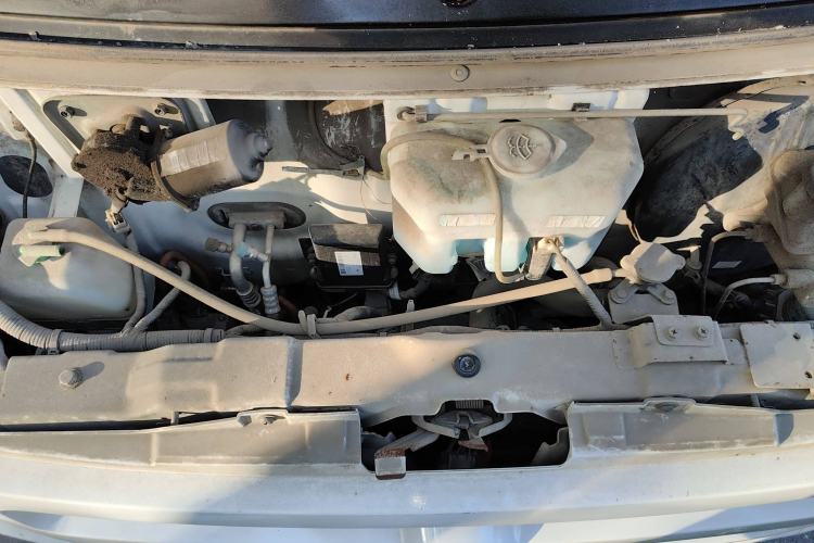 Used Ruichi EC35 2017 Standard Model Engine Bay