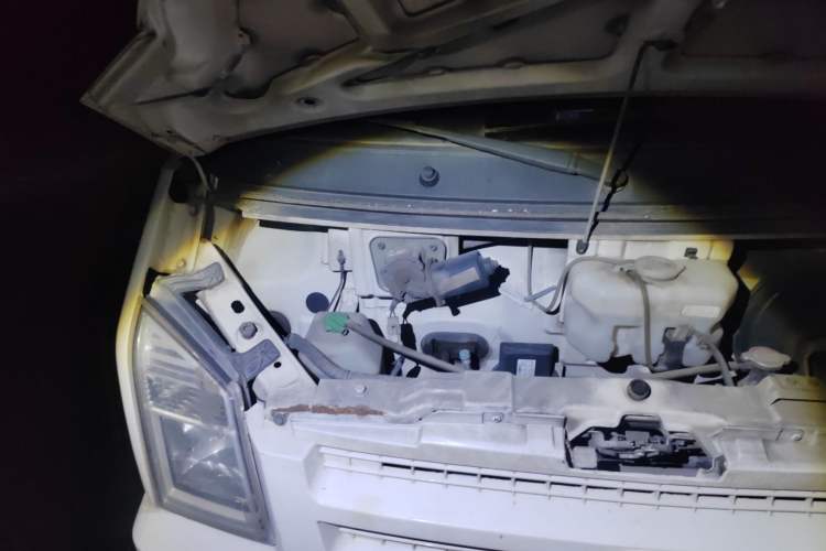 Used Ruichi EC35 2017 Standard Model Engine Bay Right
