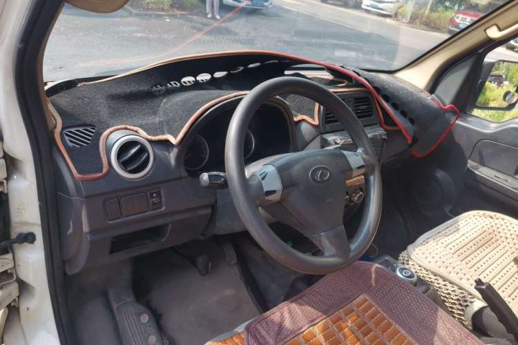 Used Ruichi EC35 2019 EC35 II Standard Model 41.86 kWh Center Console