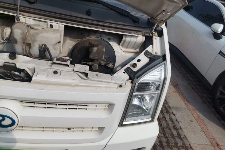 Used Ruichi EC35 2019 EC35 II Standard Model 41.86 kWh Engine Bay Left