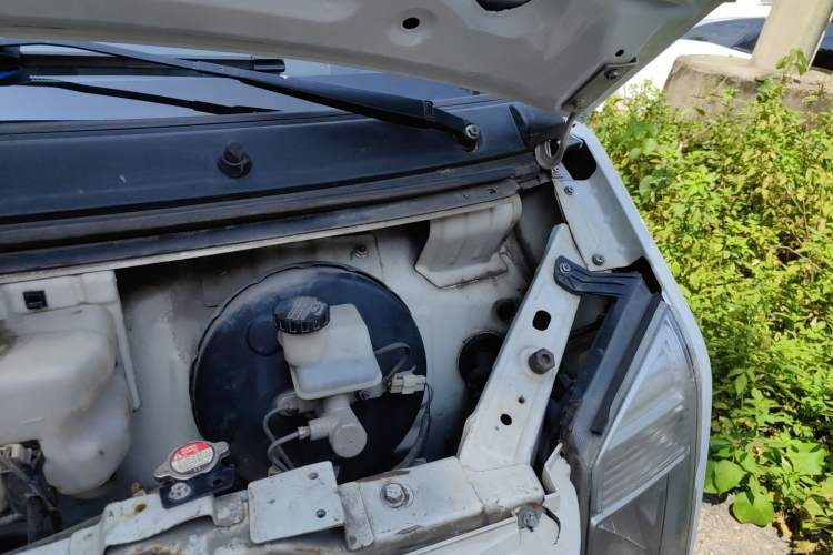 Used Ruichi EC35 2019 EC35 II Standard Model 41.86 kWh Engine Bay Left