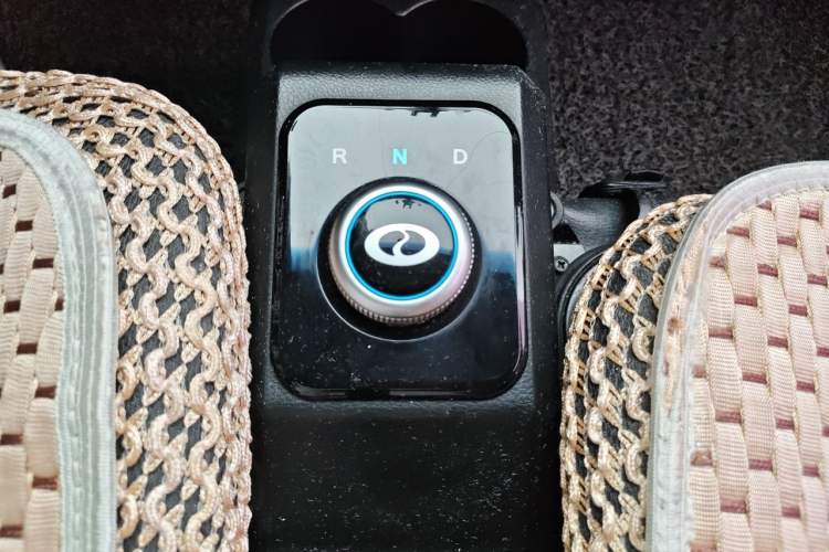 Used Ruichi EC35 2019 EC35 II Standard Model 41.86 kWh Gear Lever