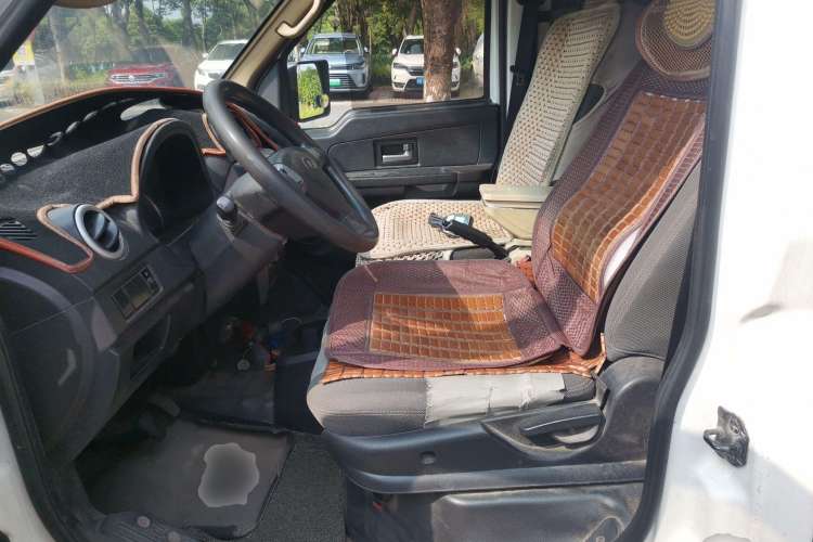 Used Ruichi EC35 2019 EC35 II Standard Model 41.86 kWh Left Front Seat