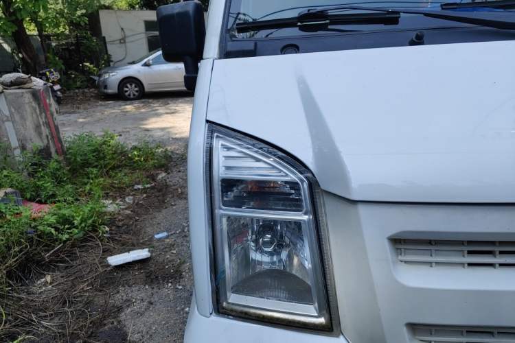 Used Ruichi EC35 2019 EC35 II Standard Model 41.86 kWh Right Front Headlight