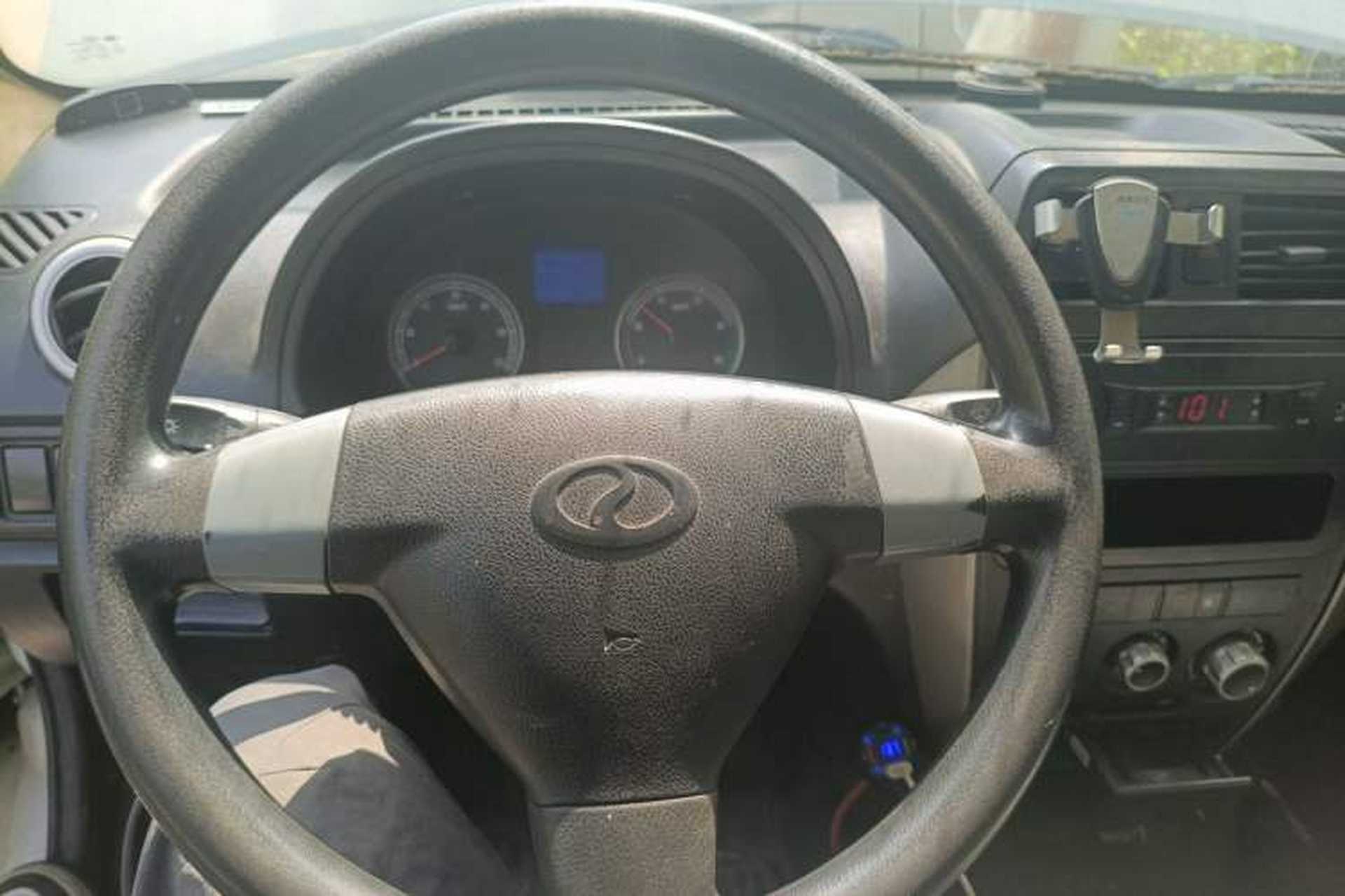 Used Ruichi EC35 2019 EC35 II Standard Model 41.86 kWh Steering Wheel
