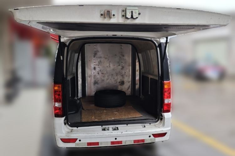 Used Ruichi EC35 2019 EC35 II Standard Model 41.86 kWh Trunk