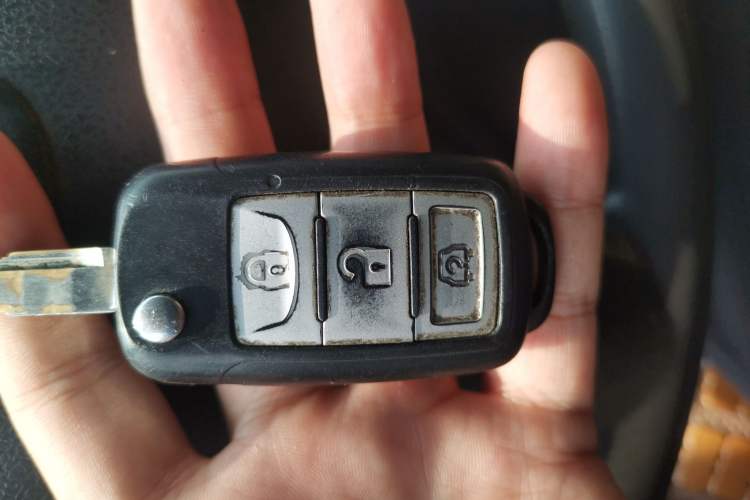 Used Ruichi EC35 2019 EC35 II Standard Model 41.86 kWh Vehicle Key