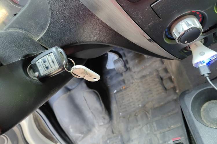 Used Ruichi EC35 2019 EC35 II Standard Model 41.86 kWh Vehicle Key