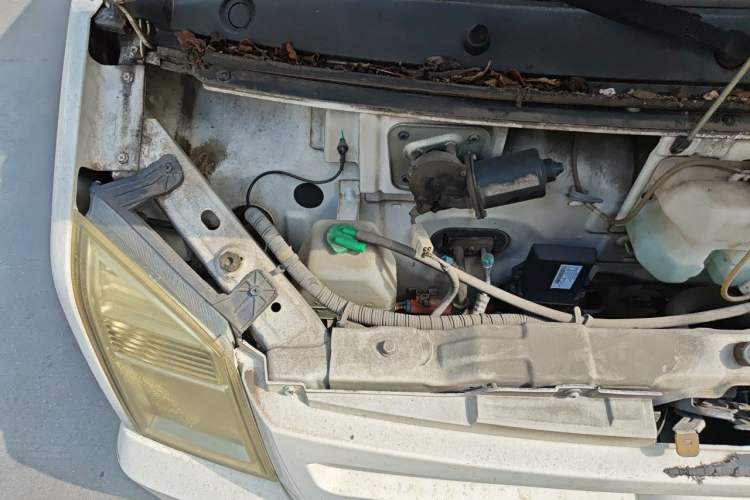 Used Ruichi EC35 2020 EC35 II Long-Range Version 41.86 kWh Engine Bay Right
