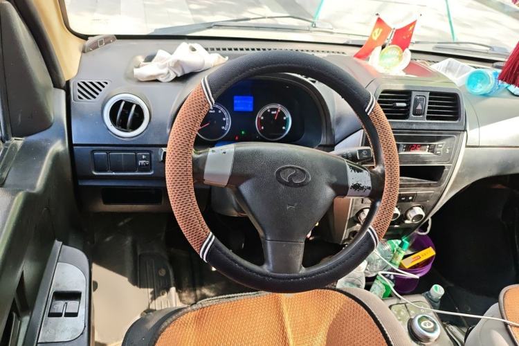 Used Ruichi EC35 2020 EC35 II Long-Range Version 41.86 kWh Steering Wheel