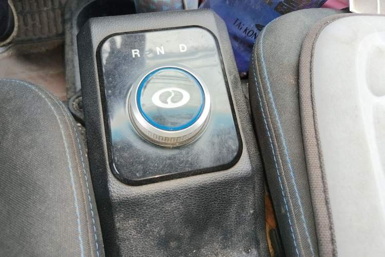 Used Ruichi EC35 2020 EC35 II Standard Edition 38.7 kWh Gear Lever