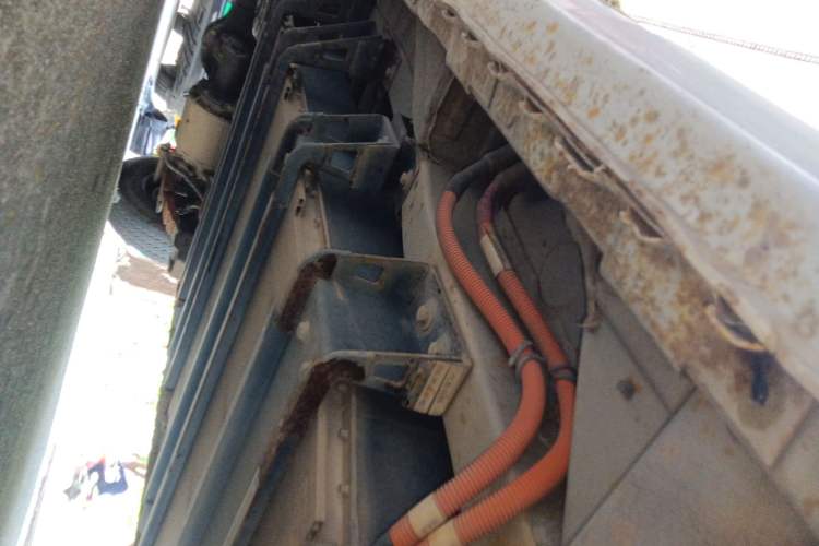 Used Ruichi EC35 2020 EC35 II Standard Edition 38.7 kWh Chassis Front Right