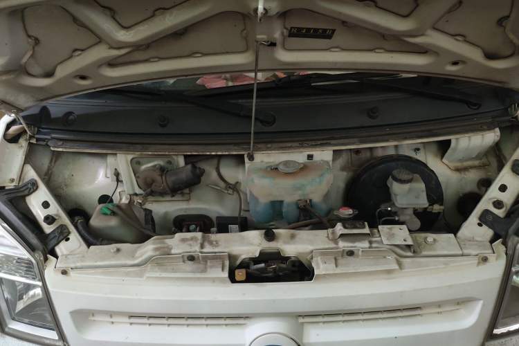 Used Ruichi EC35 2020 EC35 II Long-Range Version 41.86 kWh Engine Bay