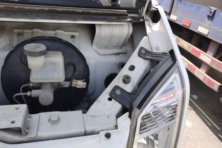 Used Ruichi EC35 2020 EC35 II Standard Edition 38.7 kWh Engine Bay Left