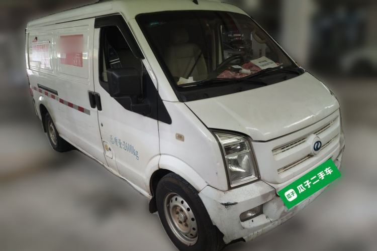 Used Ruichi EC35 2020 EC35 II Long-Range Version 41.86 kWh Front Right 45 Deg