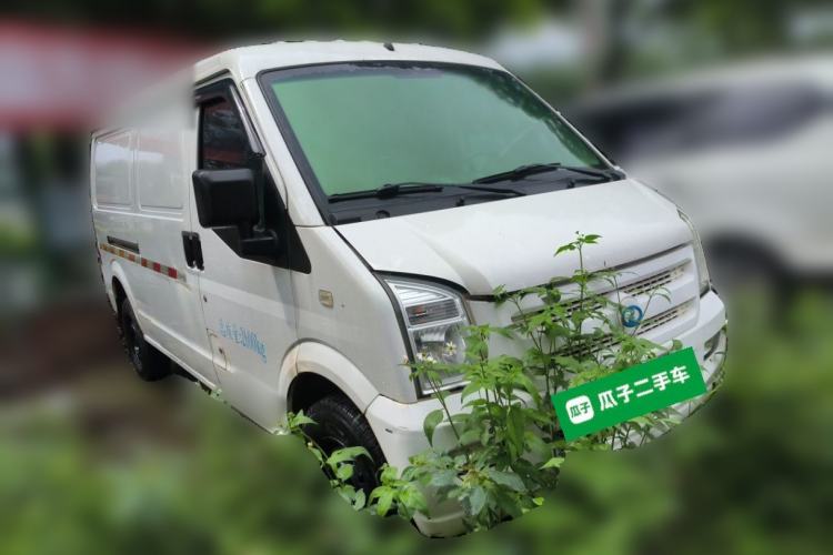Used Ruichi EC35 2020 EC35 II Standard Edition 38.64 kWh Front Right 45 Deg