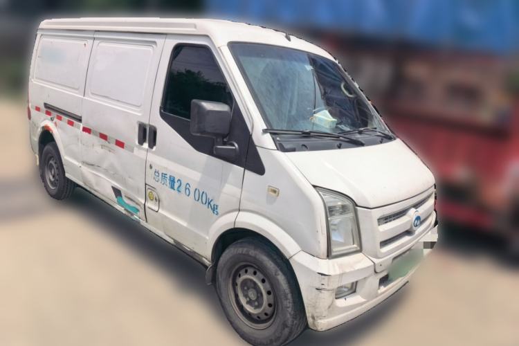 Used Ruichi EC35 2020 EC35 II Standard Edition 38.7 kWh Front Right 45 Deg