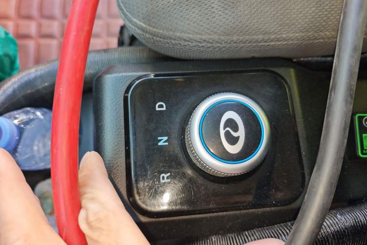 Used Ruichi EC35 2020 EC35 II Standard Edition 38.7 kWh Gear Lever