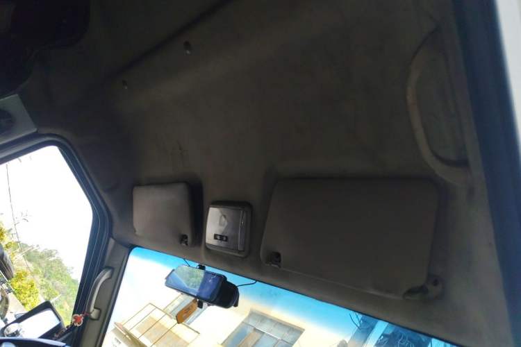 Used Ruichi EC35 2020 EC35 II Long-Range Version 41.86 kWh Headliner